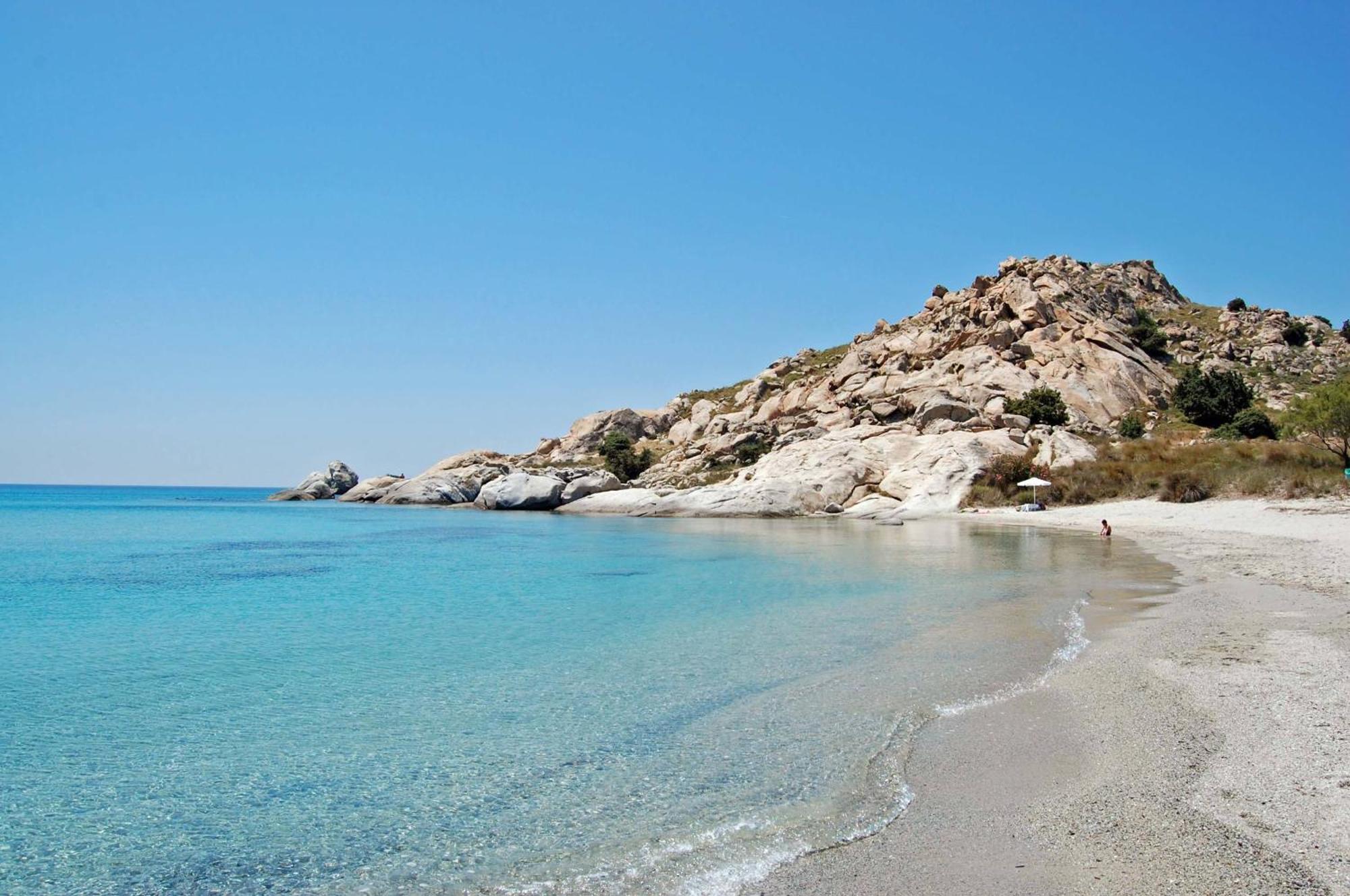 Coralli Beach Apartments Mikri Vigla Bagian luar foto